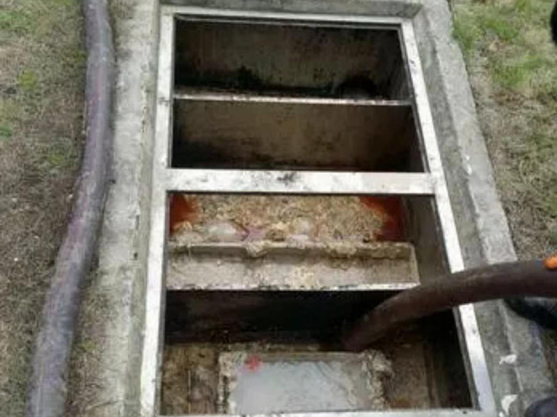 虎门港管委会隔油池清理