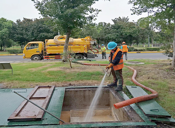 虎门港管委会化油池清理